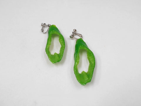Piment vert coupé Boucles d'oreilles