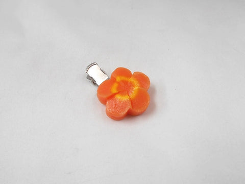 Flower-Shaped Carrot Ver. 2 Hair Clip