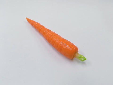 Carrot (small) Magnet