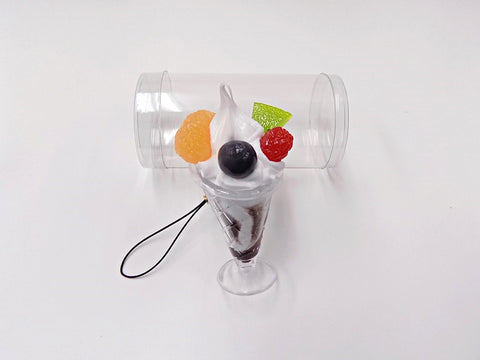 Coupe de glace au chocolat (mini) Bijou/fermeture éclair pour téléphone portable 