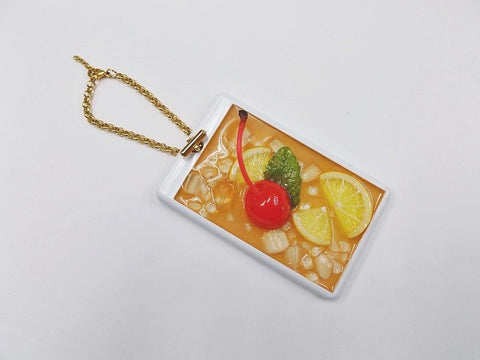 Iced Lemon Tea (Half-Size Small Lemon Slice) Pass Case with Charm Bracelet