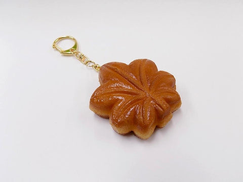 Momiji Manju (Maple Leaf-Shaped Steamed Bun) Keychain