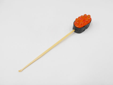 Sushi Roulé Cuirassé aux Œufs de saumon (petite) Cure-oreille