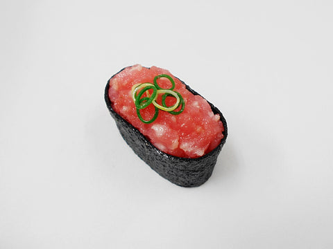 Sushi roulé Cuirassé thon & Poireaux Aimant