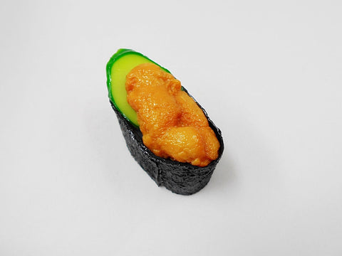 Sushi roulé cuirassé aux oursins de mer Aimant